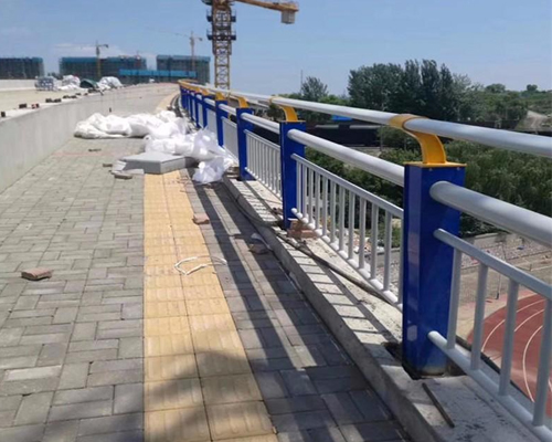 重庆桥梁护栏,重庆防撞护栏,波形护栏生产厂家